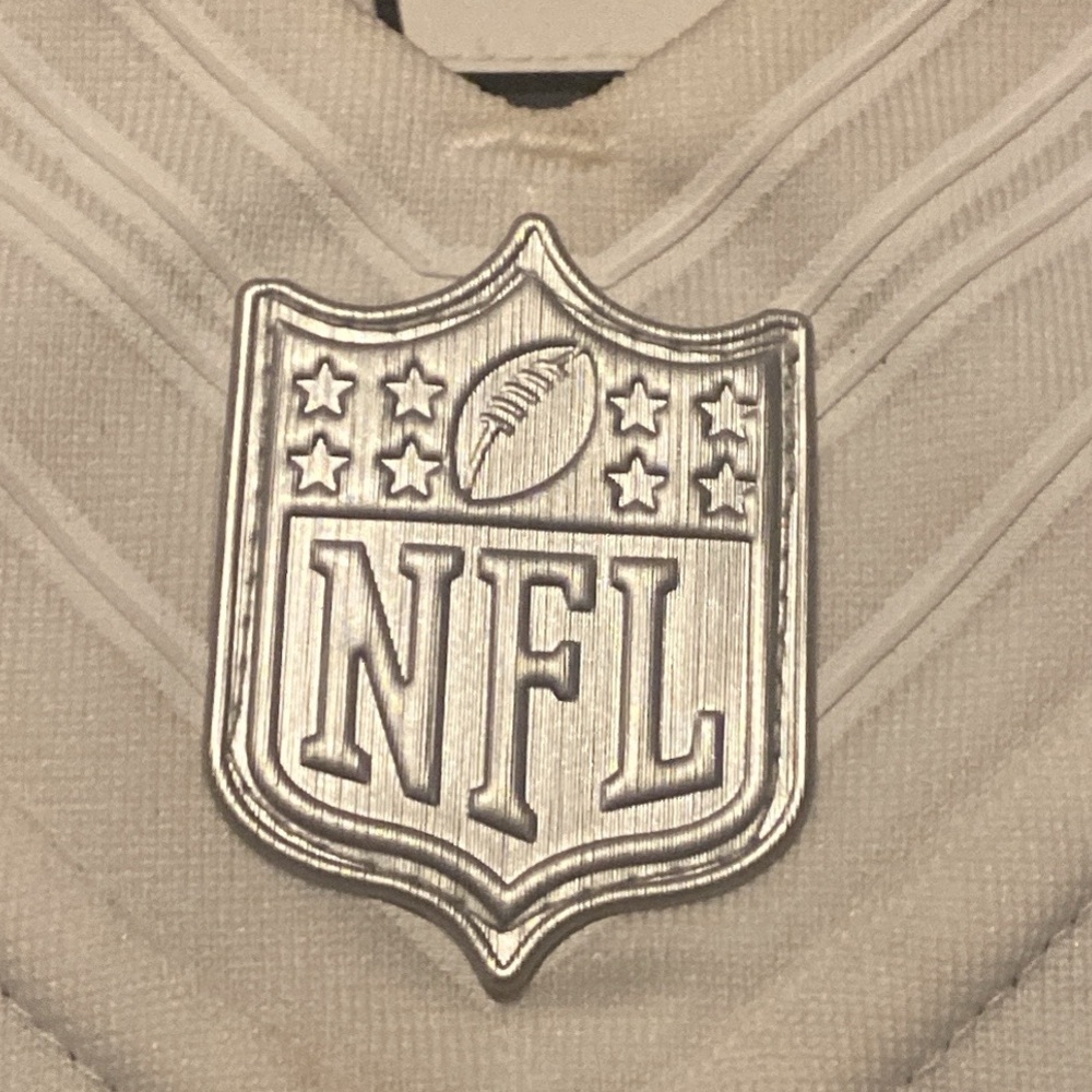 Seattle Seahawks Russell Wilson #3 Nike Team Limited Platinum Fan Jersey Men’s M - Picture 3 of 8
